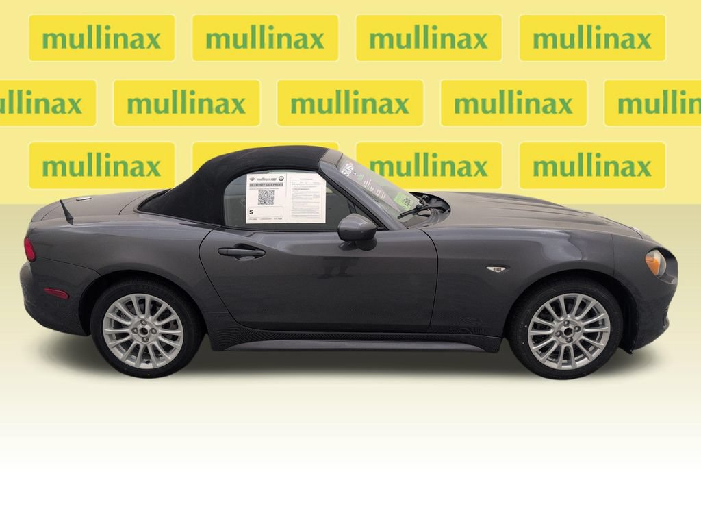 Used 2018 FIAT 124 Spider Classica RWD video 2