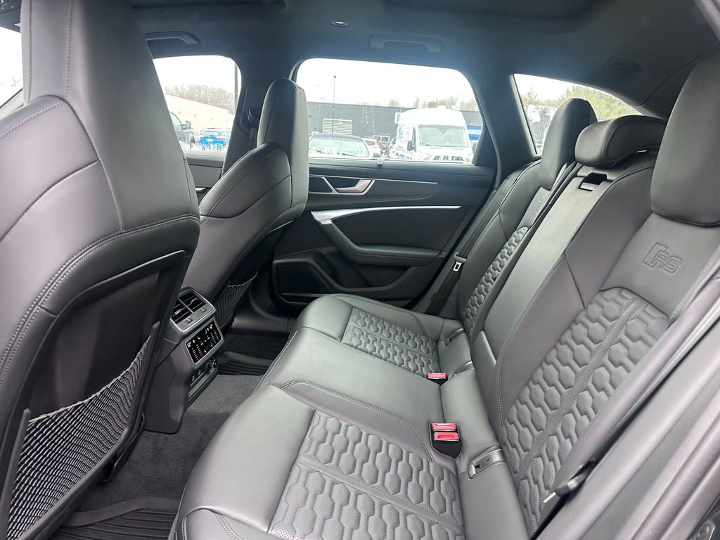 Used 2025 Audi RS 6 performance image 17
