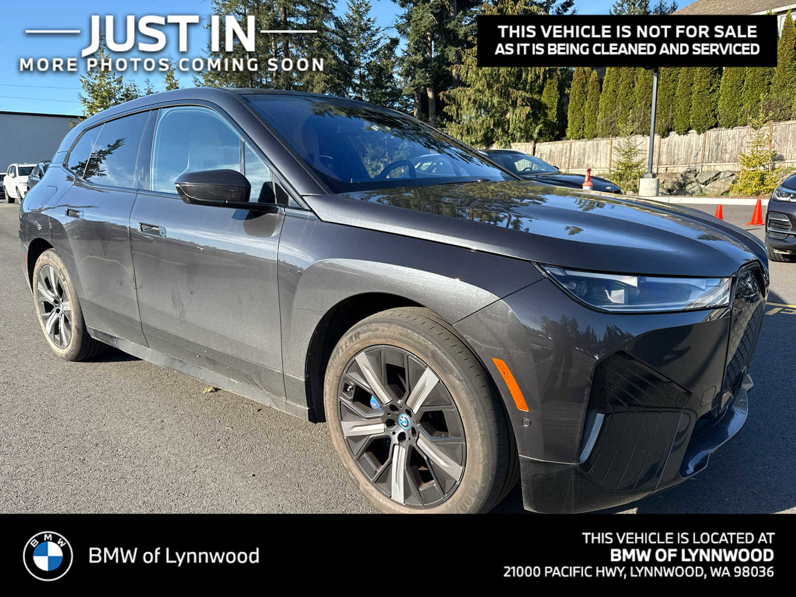 Used 2024 BMW iX xDrive50 w/ Sport Package image 1