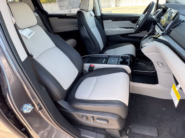 New 2027 Honda Odyssey Elite image 11