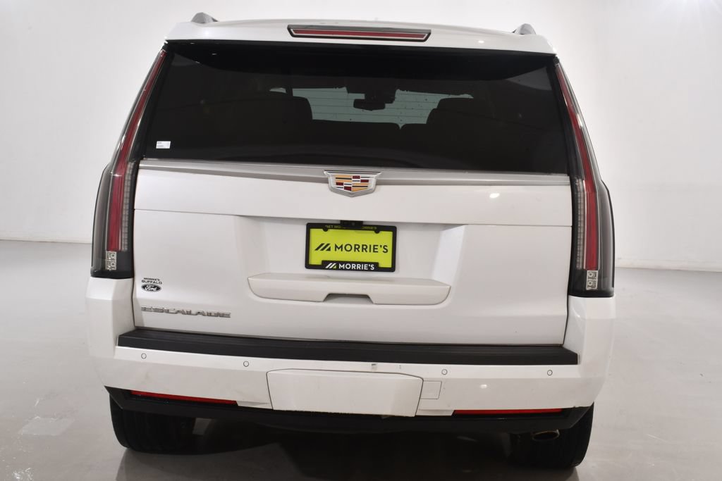 Used 2018 Cadillac Escalade Luxury AWD/4WD image 13