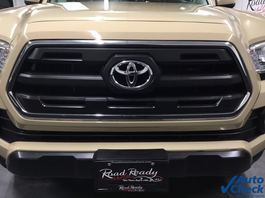 Used 2016 Toyota Tacoma SR5 w/ SR5 Appearance Package (SN) AWD/4WD image 22