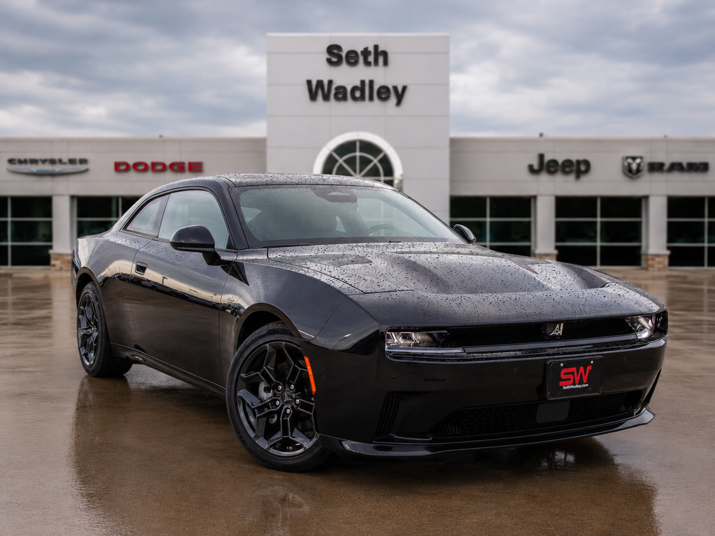 New 2025 Dodge Charger Daytona R/T w/ Quick Order Package 25M R/T AWD/4WD image 2