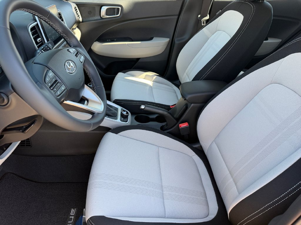 New 2026 Hyundai Venue SEL FWD image 10