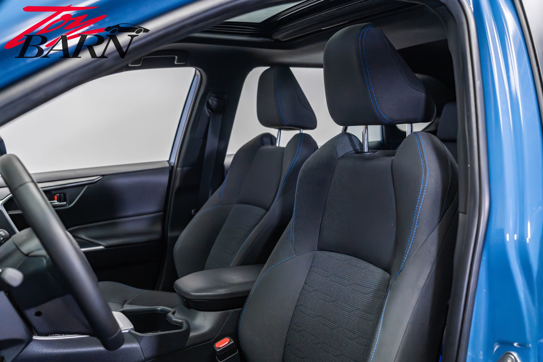 Used 2023 Toyota RAV4 SE w/ Convenience Package image 22