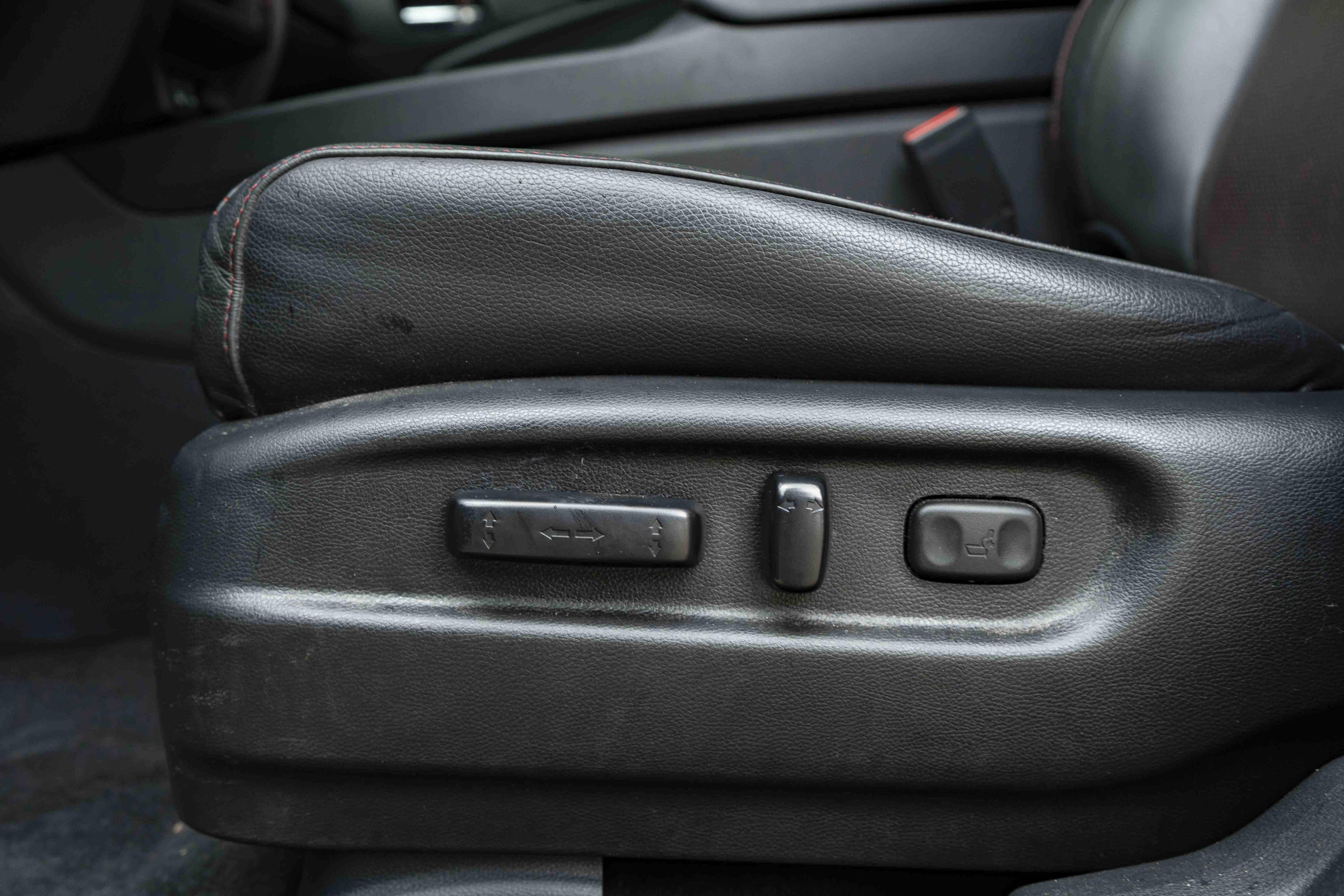 Used 2025 Honda Ridgeline Black Edition image 43