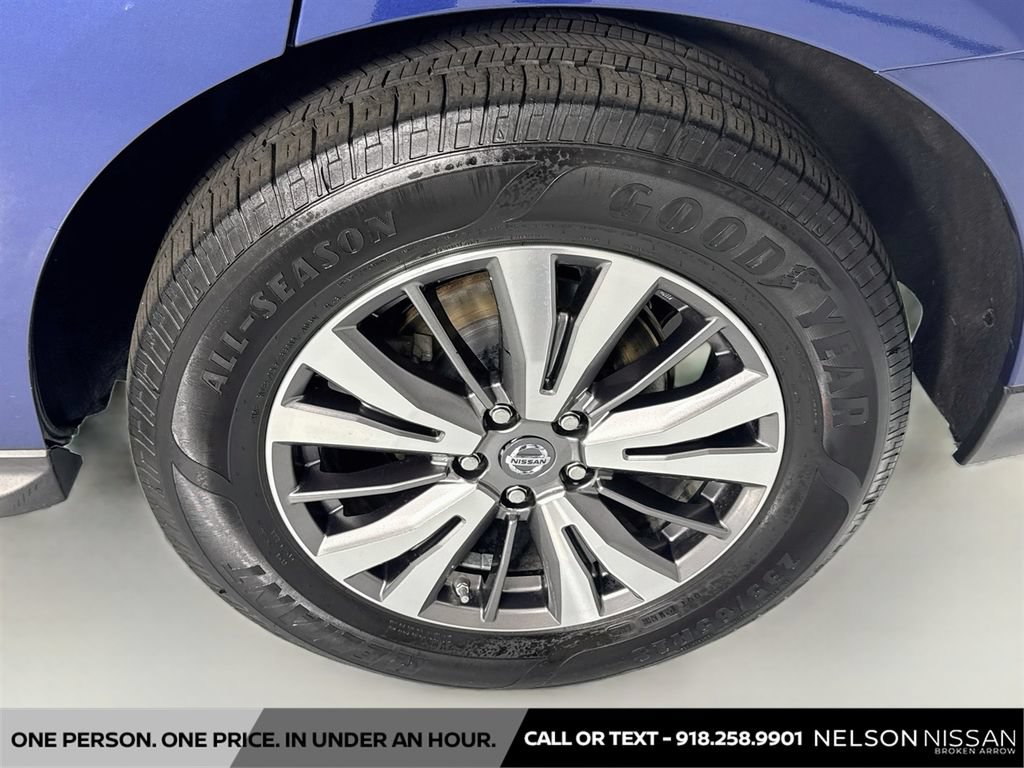 Used 2019 Nissan Pathfinder SV AWD/4WD image 29