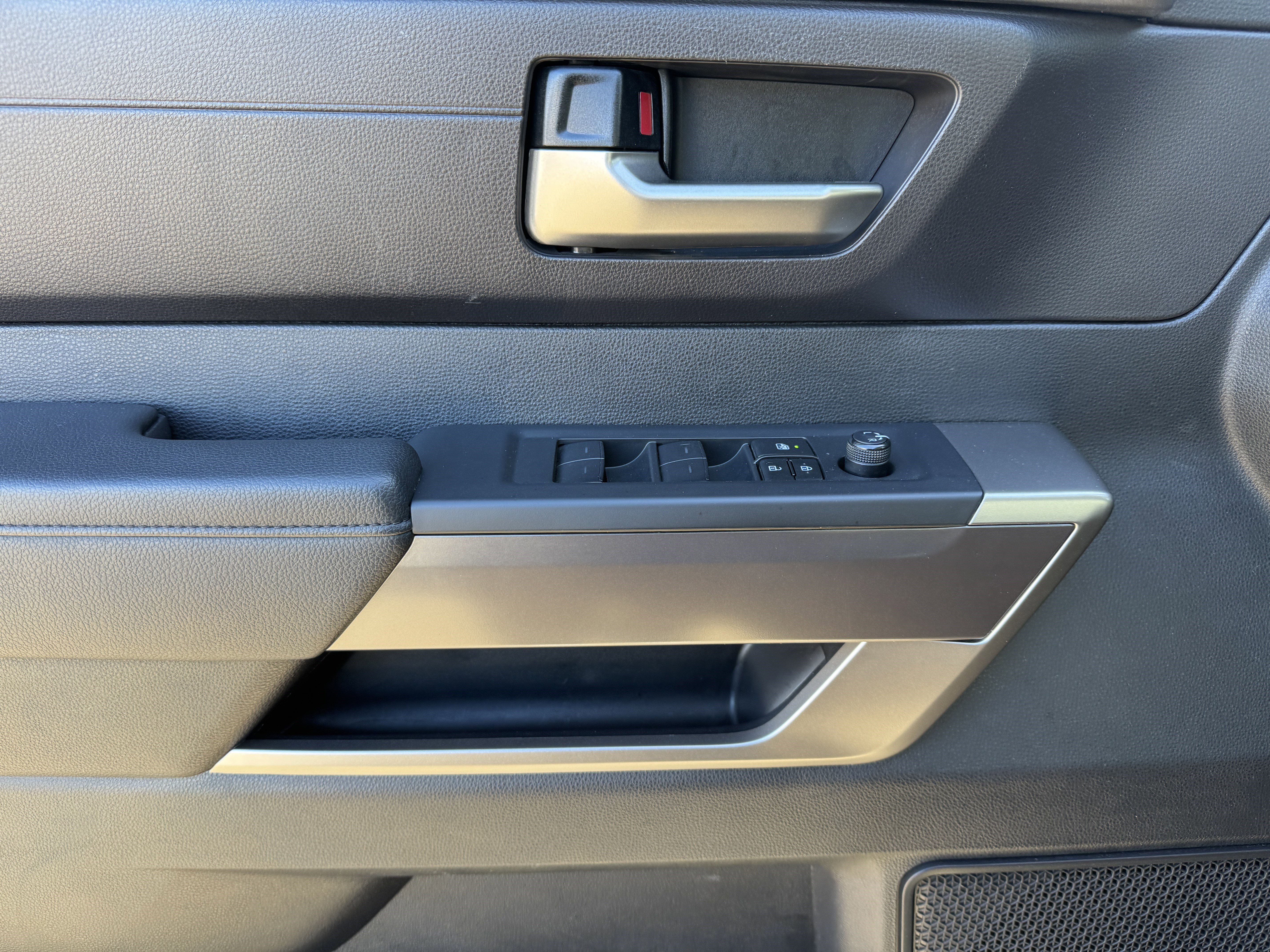 Used 2023 Toyota Tundra SR5 image 9