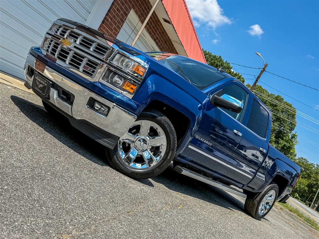 Used 2015 Chevrolet Silverado 1500 LTZ Z71 w/ LTZ Plus Package AWD/4WD image 4