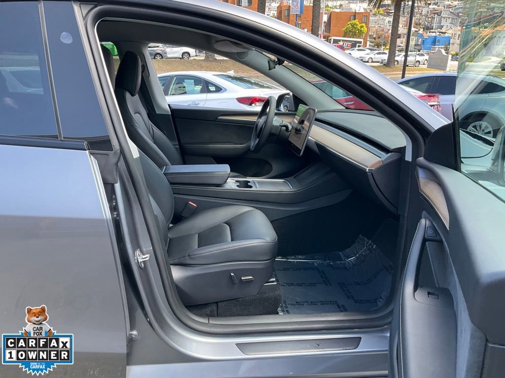 Used 2025 Tesla Model Y Long Range AWD/4WD image 63