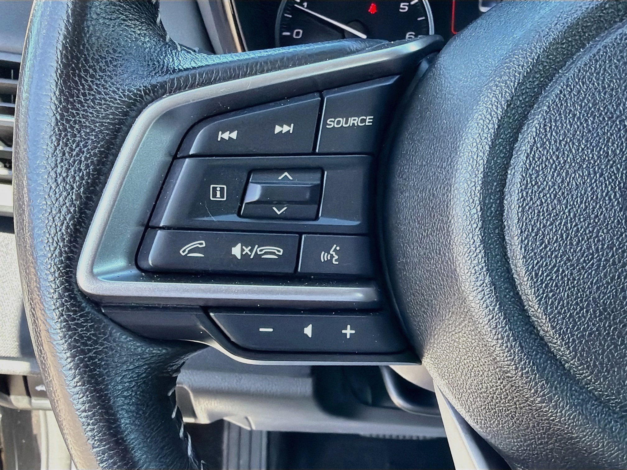 Used 2023 Subaru Legacy Premium AWD/4WD image 37