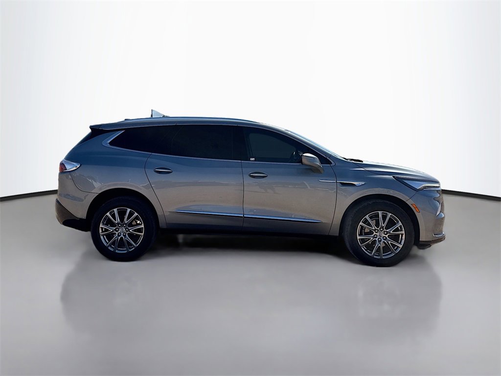 Used 2023 Buick Enclave Essence w/ Experience Buick Package image 8