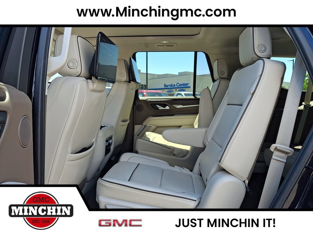 Used 2023 GMC Yukon Denali w/ Advanced Technology Package AWD/4WD image 10