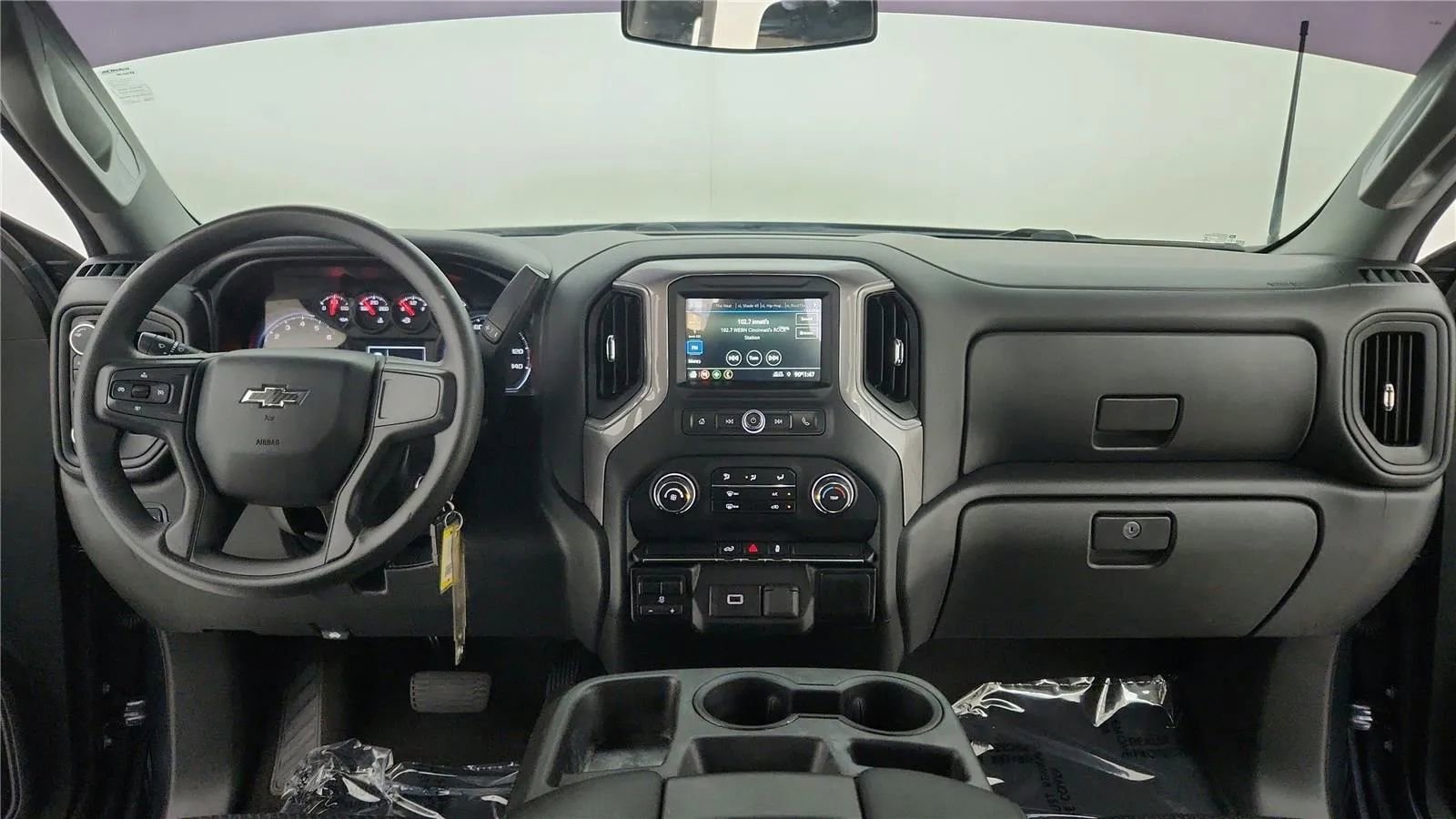 Used 2019 Chevrolet Silverado 1500 Custom w/ Custom Value Package AWD/4WD image 41