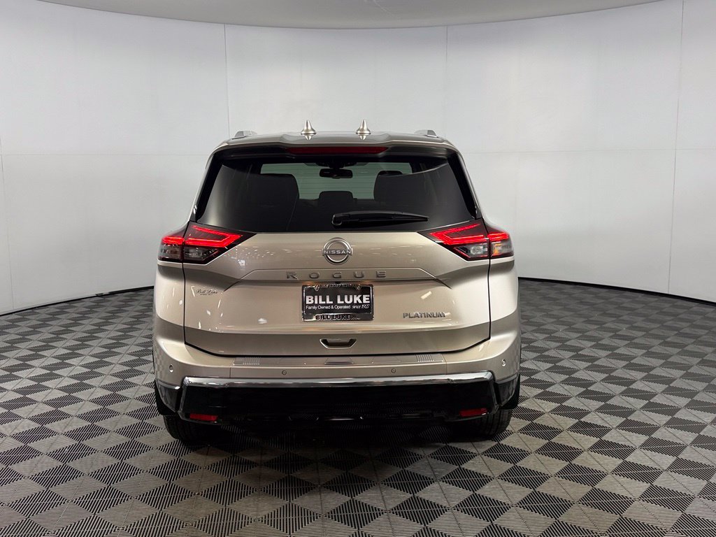 Used 2025 Nissan Rogue Platinum w/ Tech Package FWD image 11
