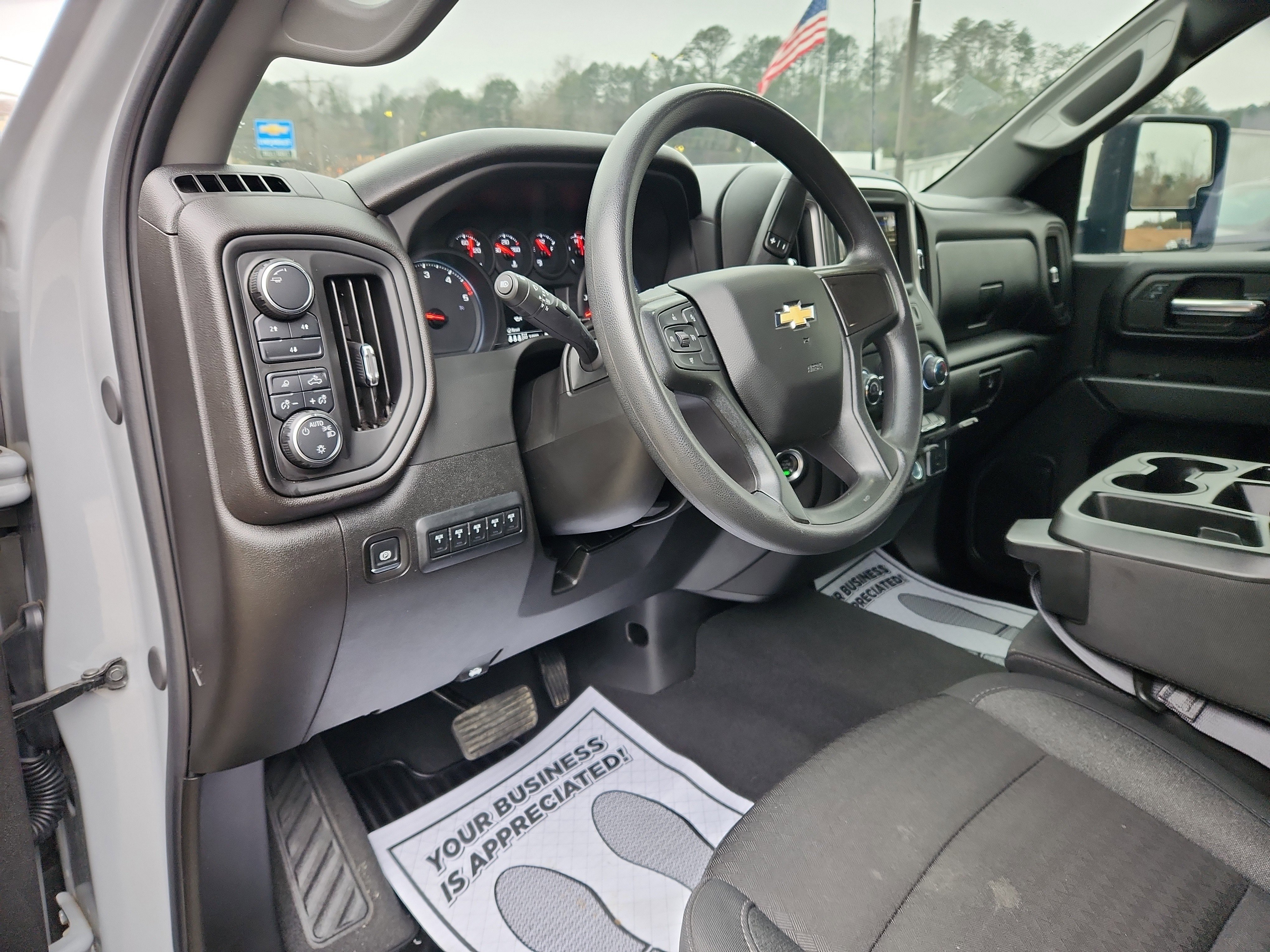 Used 2025 Chevrolet Silverado 2500 Custom w/ Custom Value Package image 17