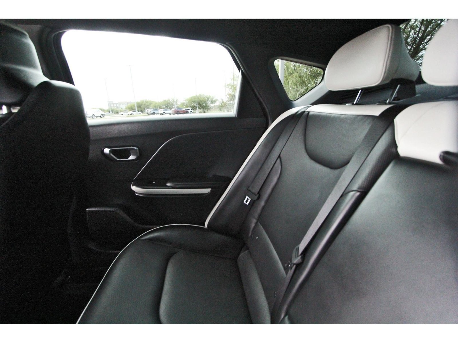 Used 2025 Kia K4 GT-Line w/ GT-Line Premium Package FWD image 13