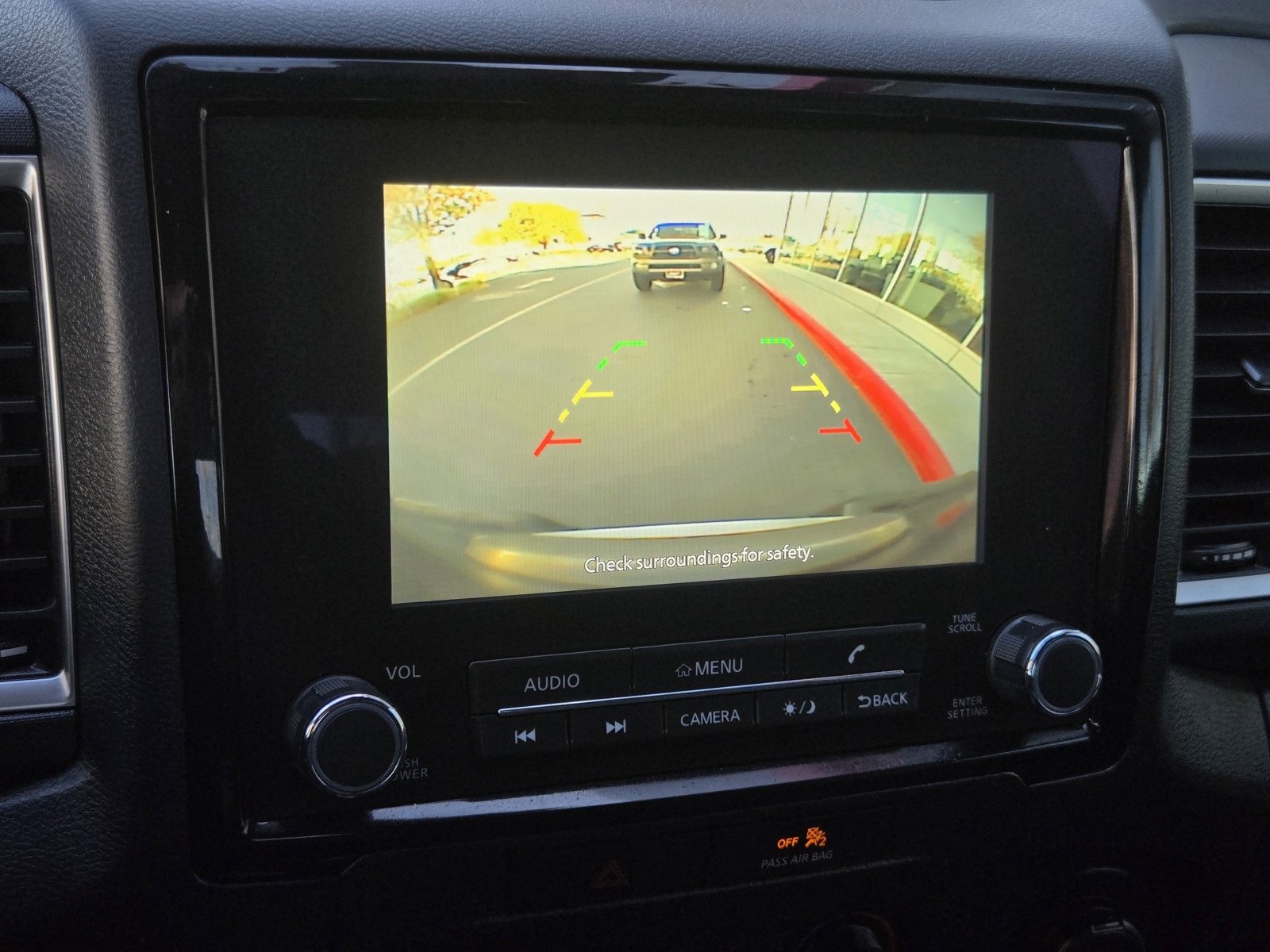 Used 2022 Nissan Frontier SV image 15