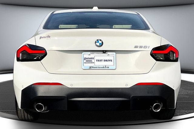 Used 2025 BMW 230i Coupe w/ M Sport Package RWD image 6