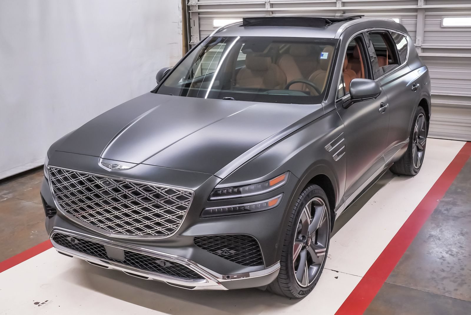 Certified 2025 Genesis GV80 2.5T Prestige AWD/4WD image 1