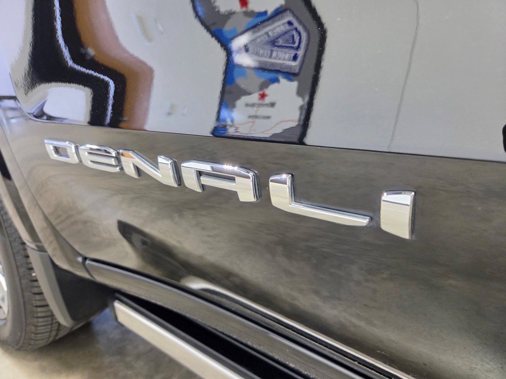 Used 2026 GMC Sierra 1500 Denali Ultimate AWD/4WD image 19