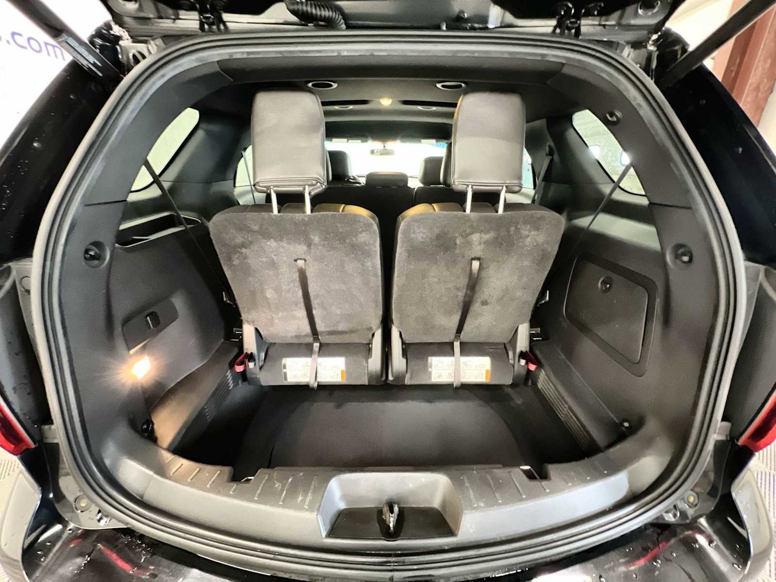 Used 2015 Ford Explorer XLT w/ Equipment Group 202B image 19