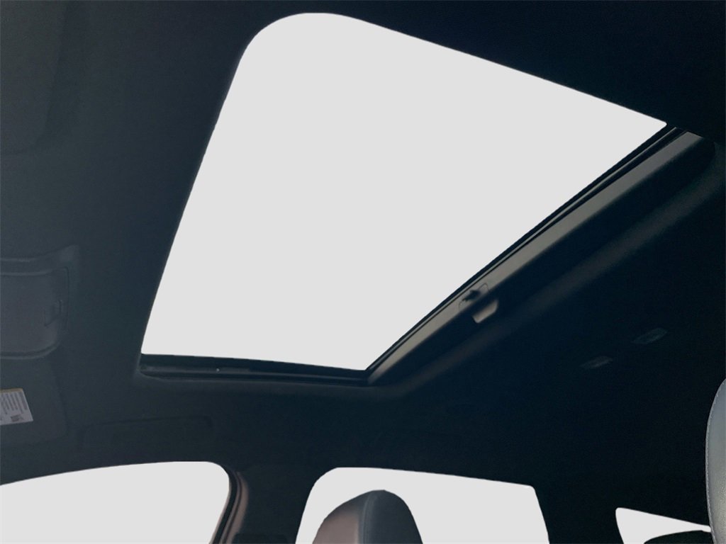 Used 2023 Buick Enclave Essence w/ Experience Buick Package image 19