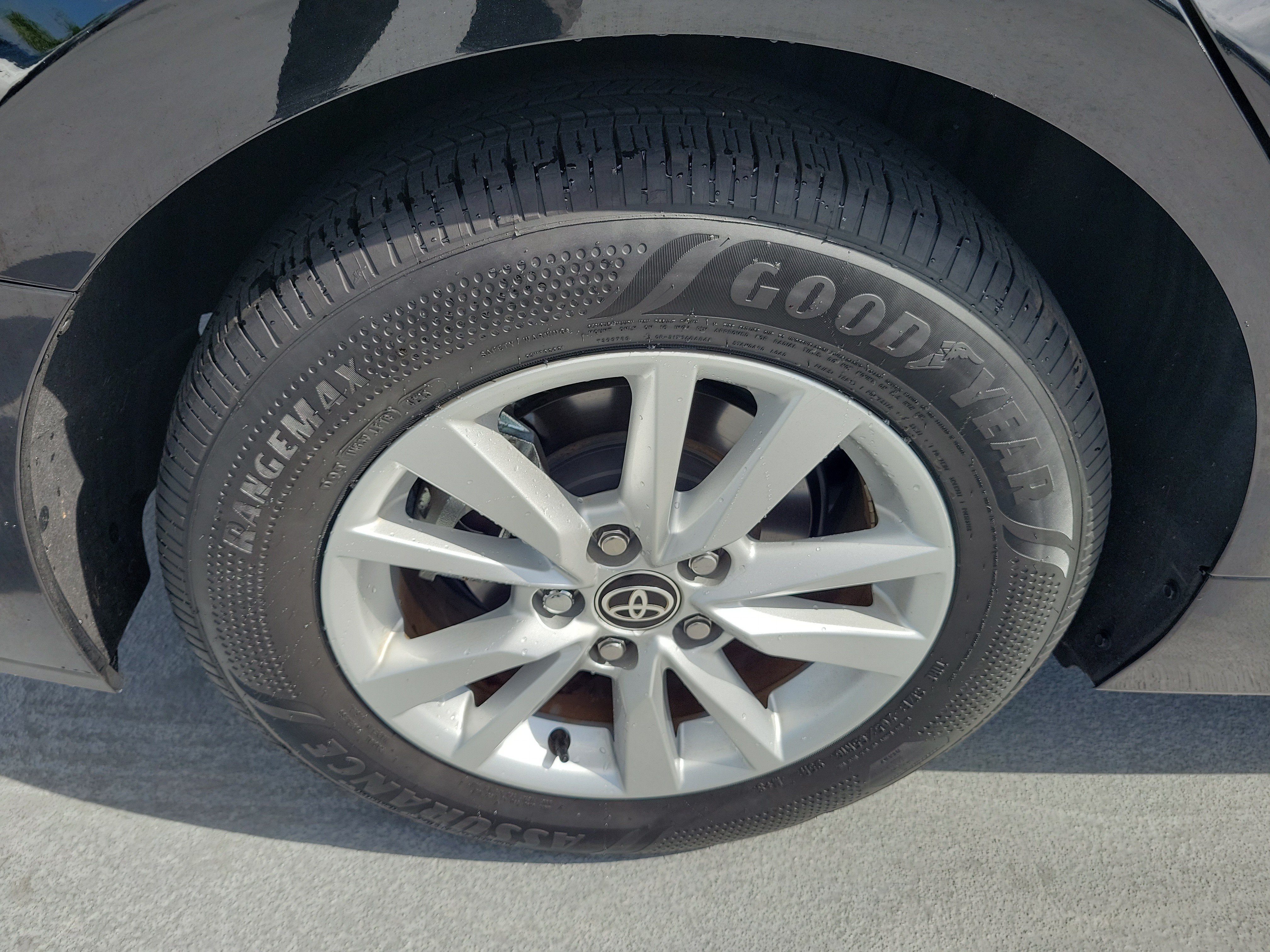 Used 2026 Toyota Camry LE FWD image 7