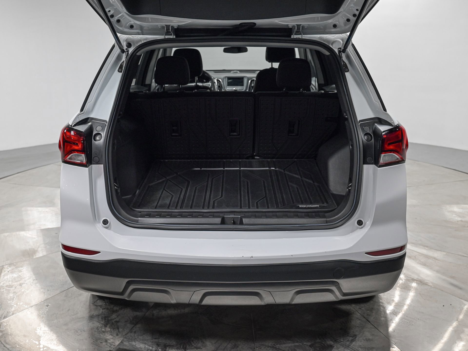 Used 2024 Chevrolet Equinox LS w/ LS Convenience Package image 6