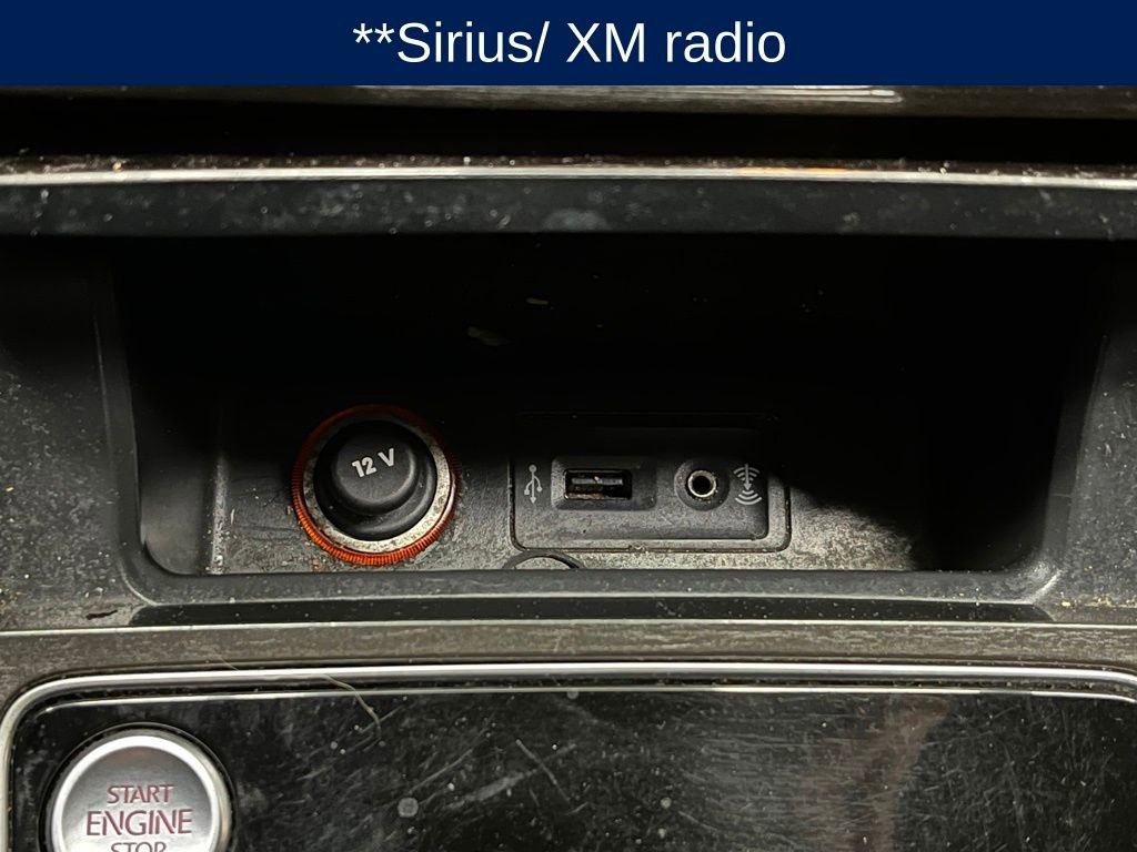 Used 2018 Volkswagen Passat 2.0T SE w/ SE Lighting Package image 11