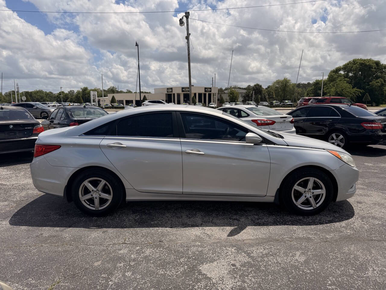 Used 2013 Hyundai Sonata GLS image 3