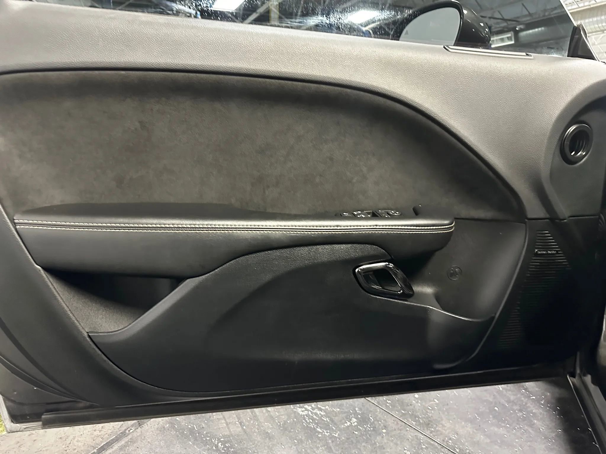 Used 2016 Dodge Challenger SRT Hellcat image 12