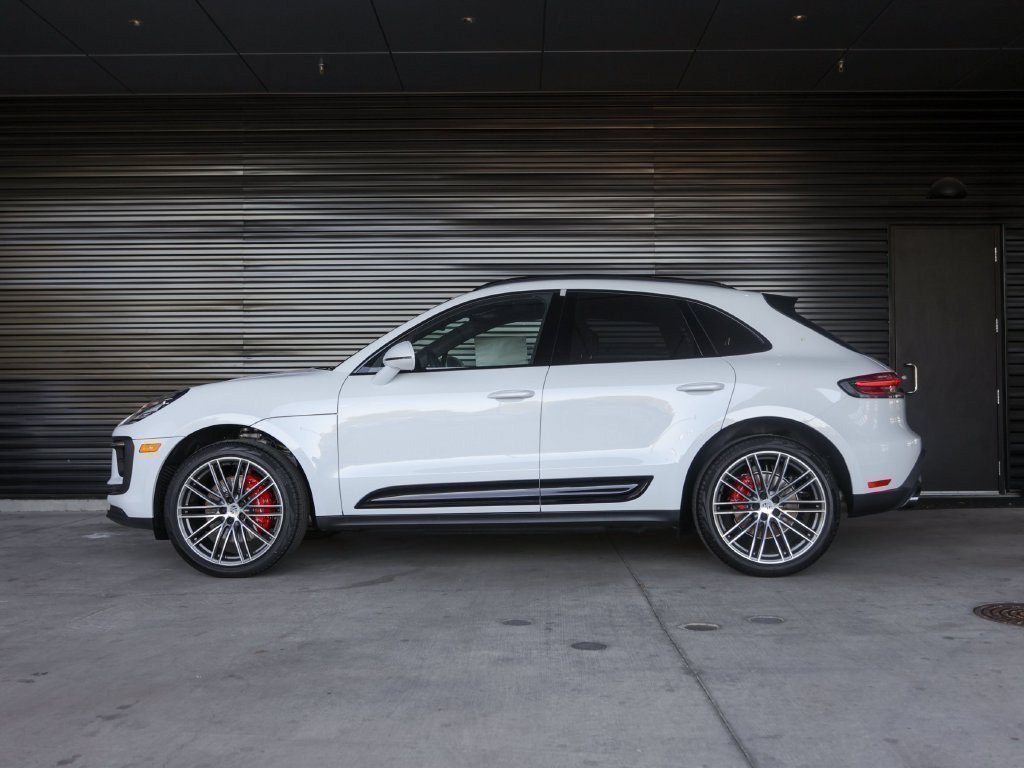 Certified 2026 Porsche Macan S AWD/4WD image 2