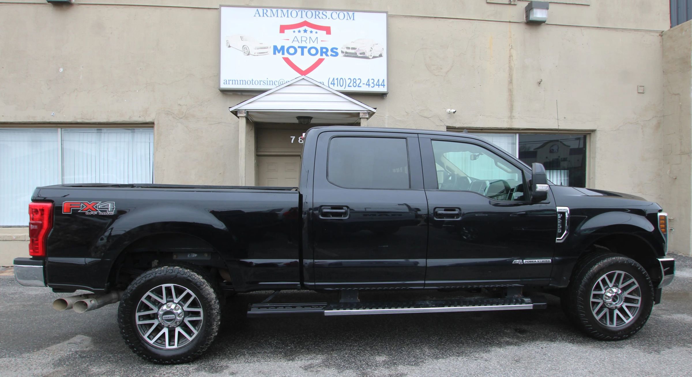 Used 2019 Ford F250 Lariat w/ Lariat Value Package image 4