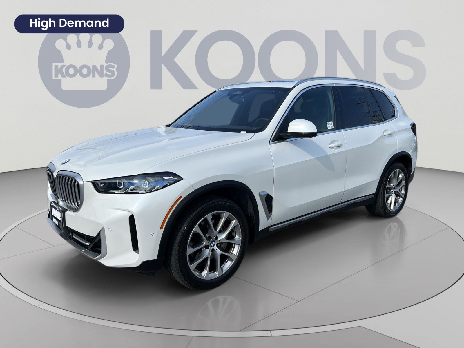 Used 2024 BMW X5 xDrive40i w/ Premium Package AWD/4WD image 1