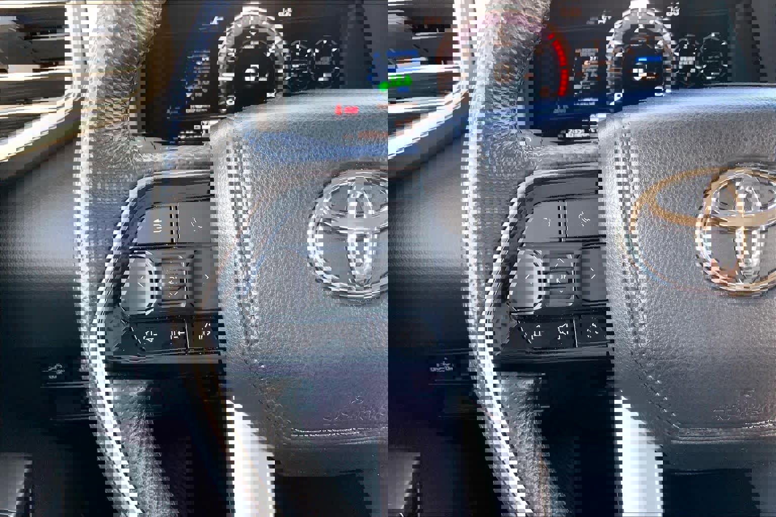 Used 2024 Toyota Tundra Limited w/ Power Package image 46