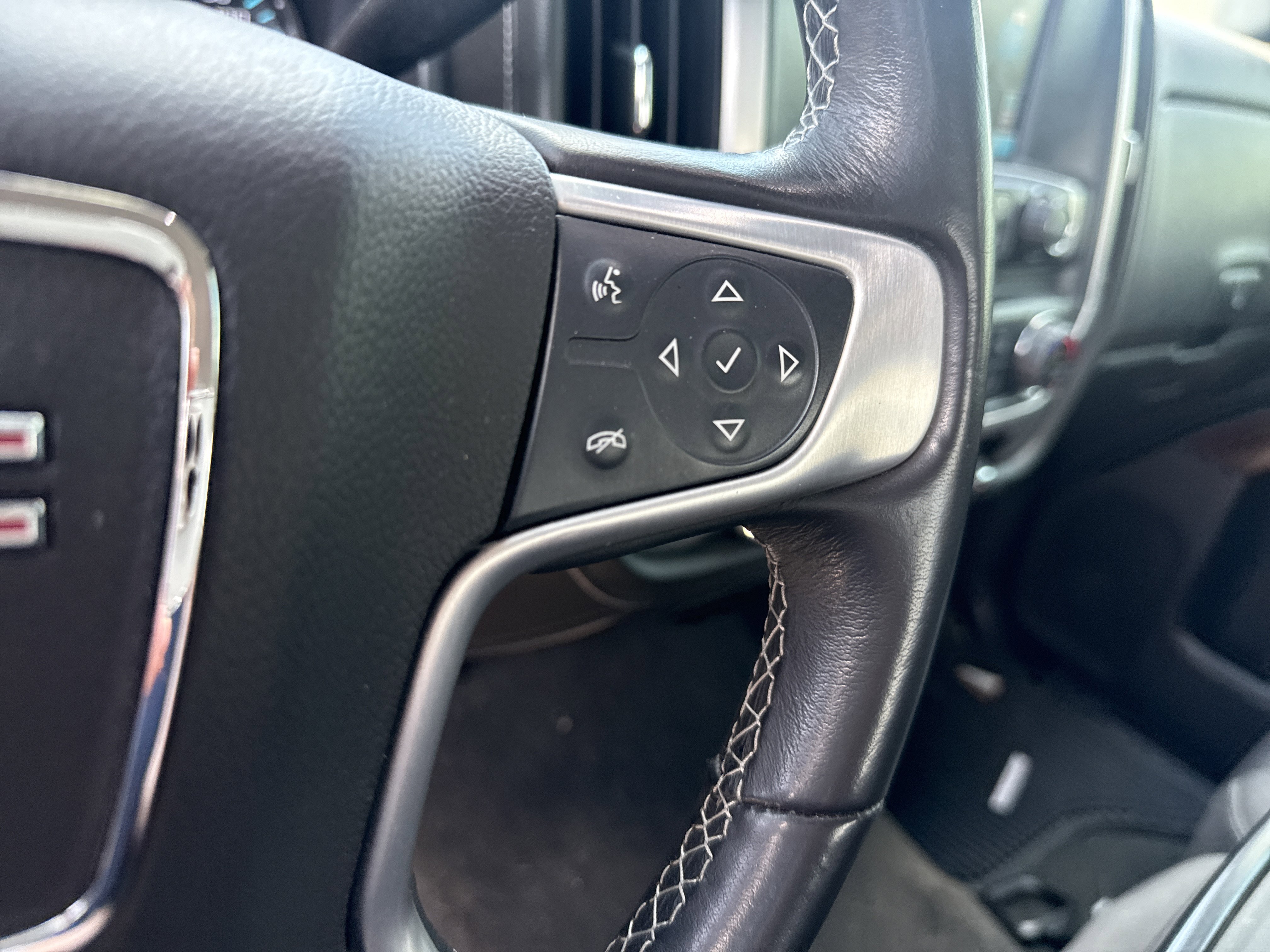 Used 2018 GMC Sierra 1500 SLE w/ SLE Value Package AWD/4WD image 20