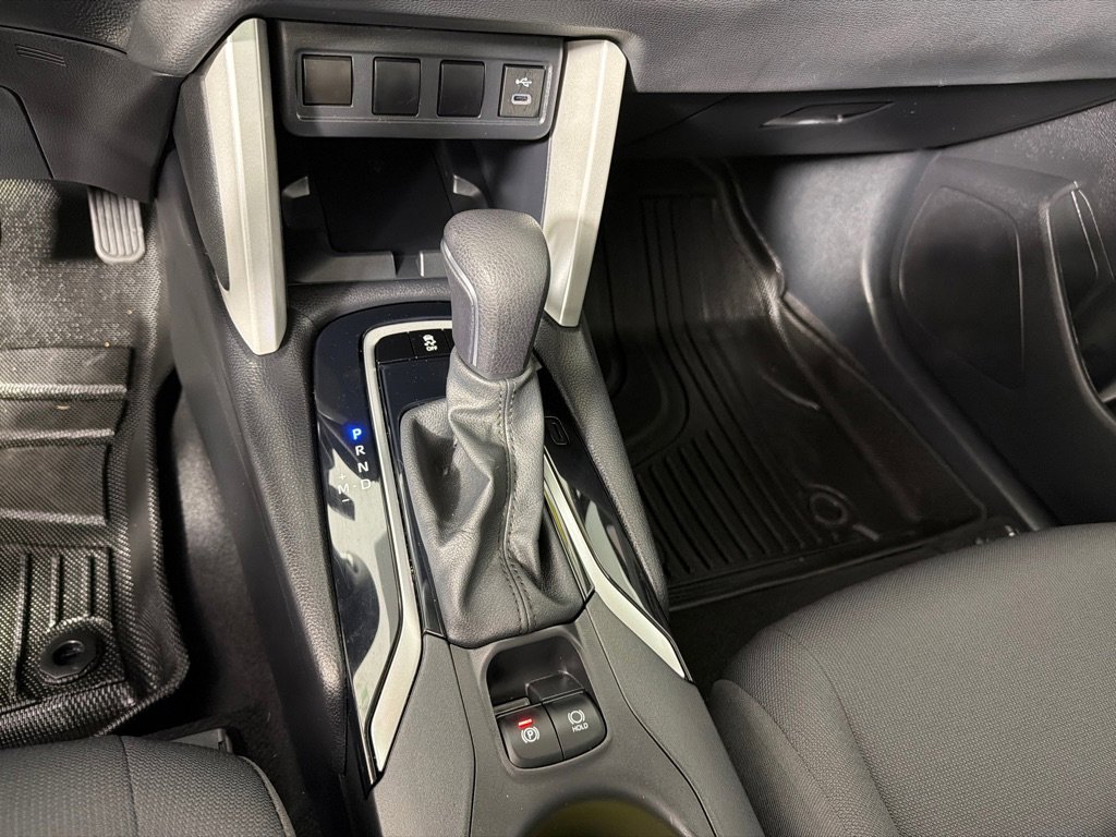 Used 2024 Toyota Corolla Cross LE w/ Moonroof Package FWD image 19