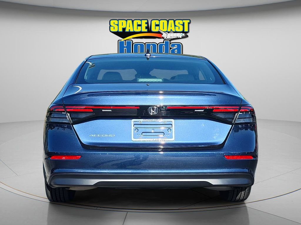 Used 2023 Honda Accord EX image 5