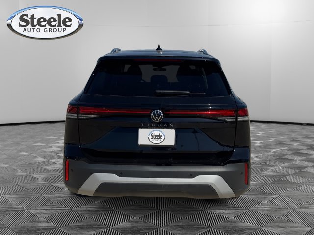 New 2026 Volkswagen Tiguan S FWD image 4