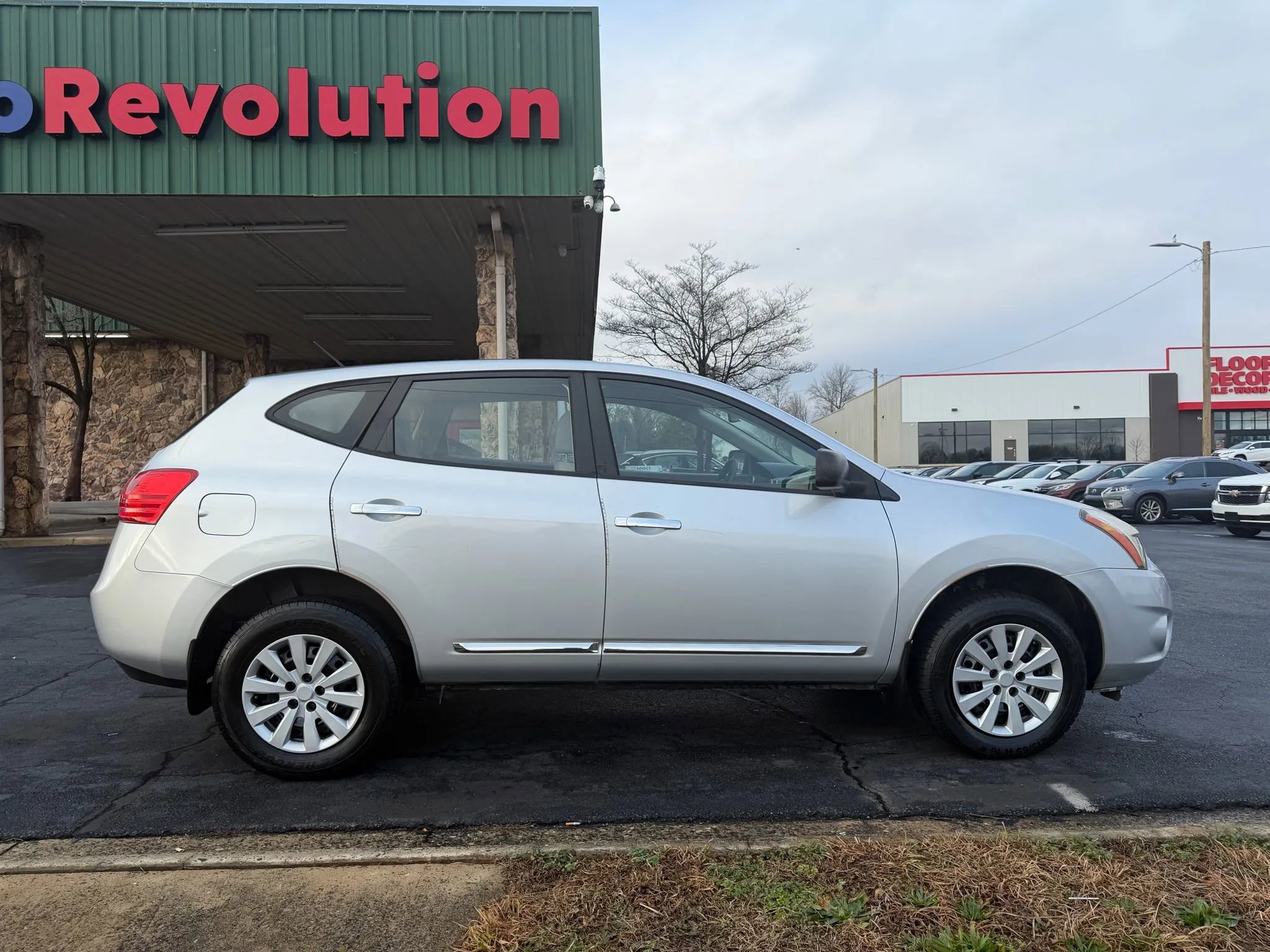 Used 2014 Nissan Rogue S image 8