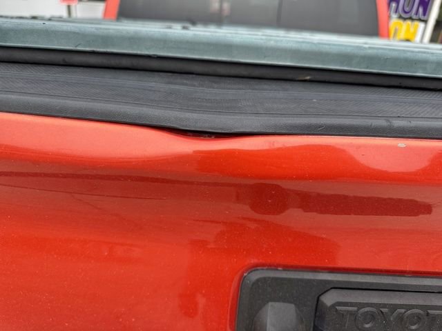 Used 2017 Toyota Tacoma TRD Off-Road image 33