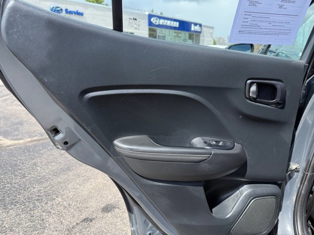 Used 2023 Hyundai Venue Limited w/ Cargo Package image 24