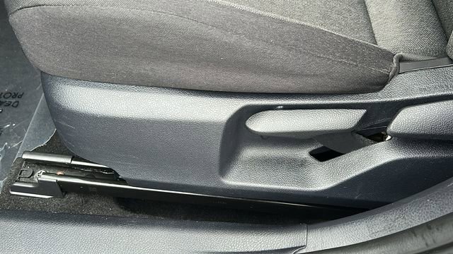 Used 2025 Toyota Camry LE image 25