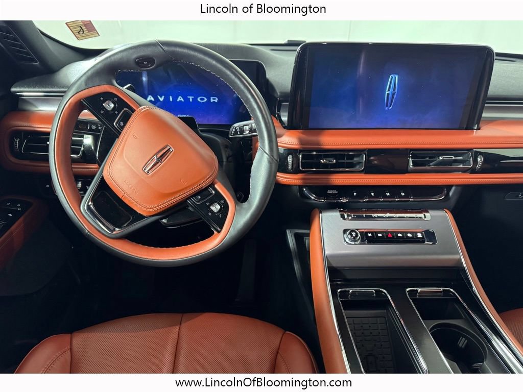 Certified 2025 Lincoln Aviator Reserve w/ Jet Appearance Package AWD/4WD image 19