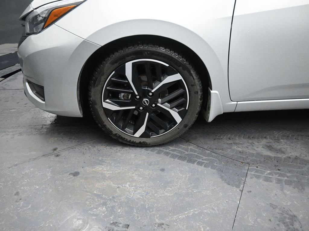 Used 2023 Nissan Versa SR w/ Trunk Package FWD image 13