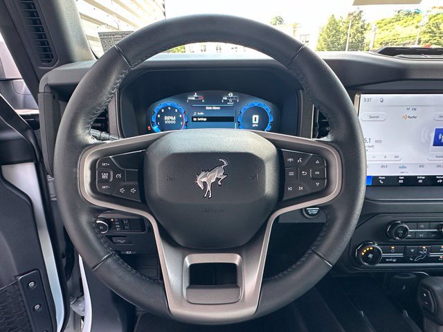 New 2026 Ford Bronco Badlands w/ Sasquatch Package AWD/4WD image 8