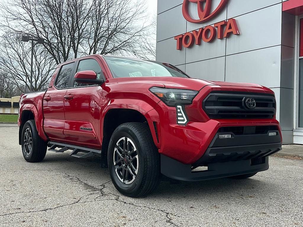 Certified 2025 Toyota Tacoma SR5 image 7