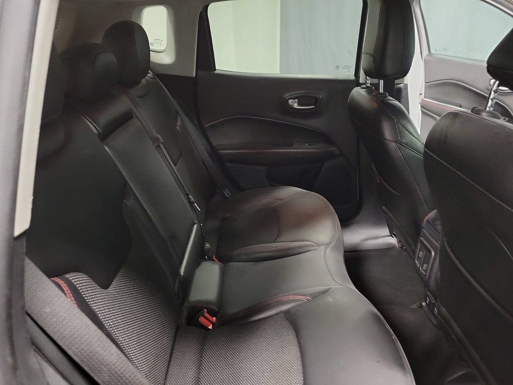 Used 2020 Jeep Compass Trailhawk AWD/4WD image 21