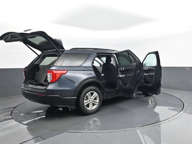 Used 2024 Ford Explorer XLT AWD/4WD image 31